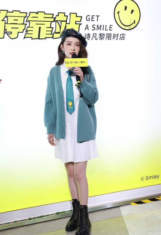 穿衣搭配|学昆曲出身的李沁气质真好,休闲穿搭好时尚,举手投足都是魅力