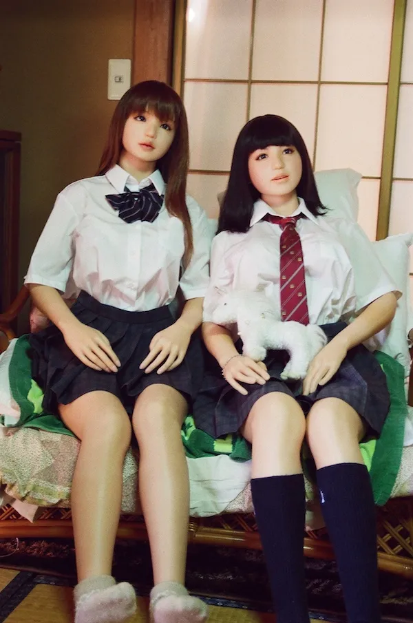 InsDaily|日本男子出轨10年，老婆却帮忙照顾4个“情妇”：对不起是我不好