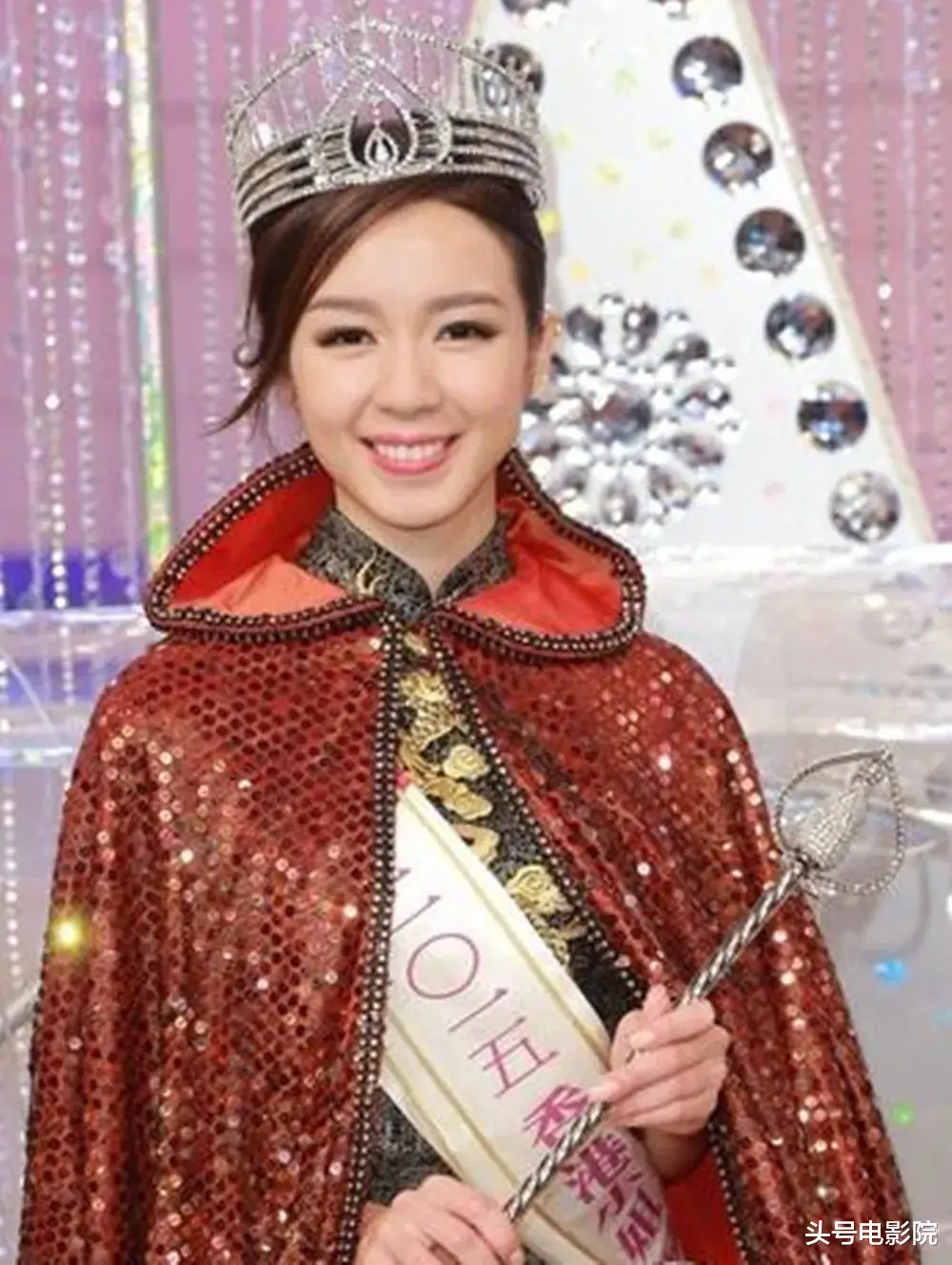 甄嬛传|今年港姐美啊，张学友夸真人更美！22岁冠军是混血，母亲选美亚军
