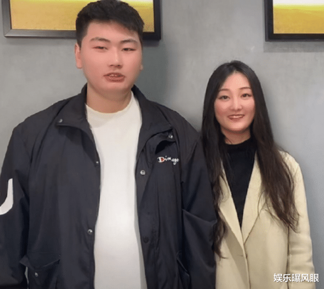 陈亚男|离婚仅17天！朱小伟进步飞快，单独直播和商家谈价格，网友：支持