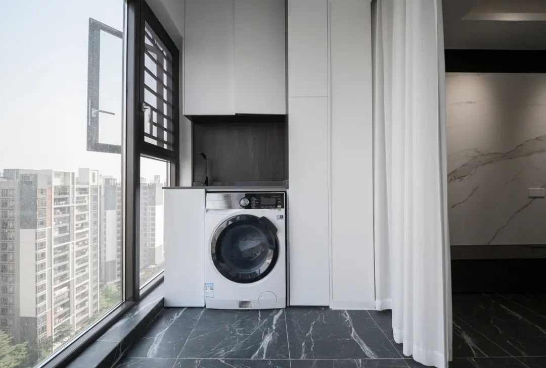 120㎡黑白灰三居，业主喜欢的高级范