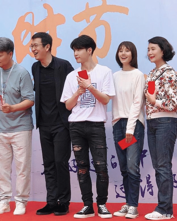 鹿晗|五五分，腿不直，瘦成竹竿，这10位男星脸是神颜但身材没眼看