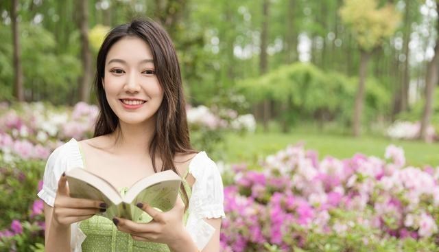 晓雪思考|婆婆卧病在床20天,赶走3个护工,强迫儿媳辞职:别让我骂你不孝