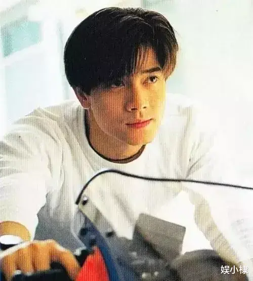 吴亦凡|主持人问郭富城：“这么多女友中，你最喜欢哪一任”   郭富城：周慧敏，够辣