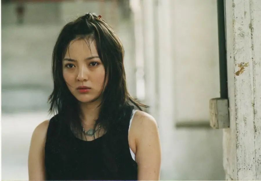 刘怡君|这个曾红极一时的「童年女神」，竟然消失18年了