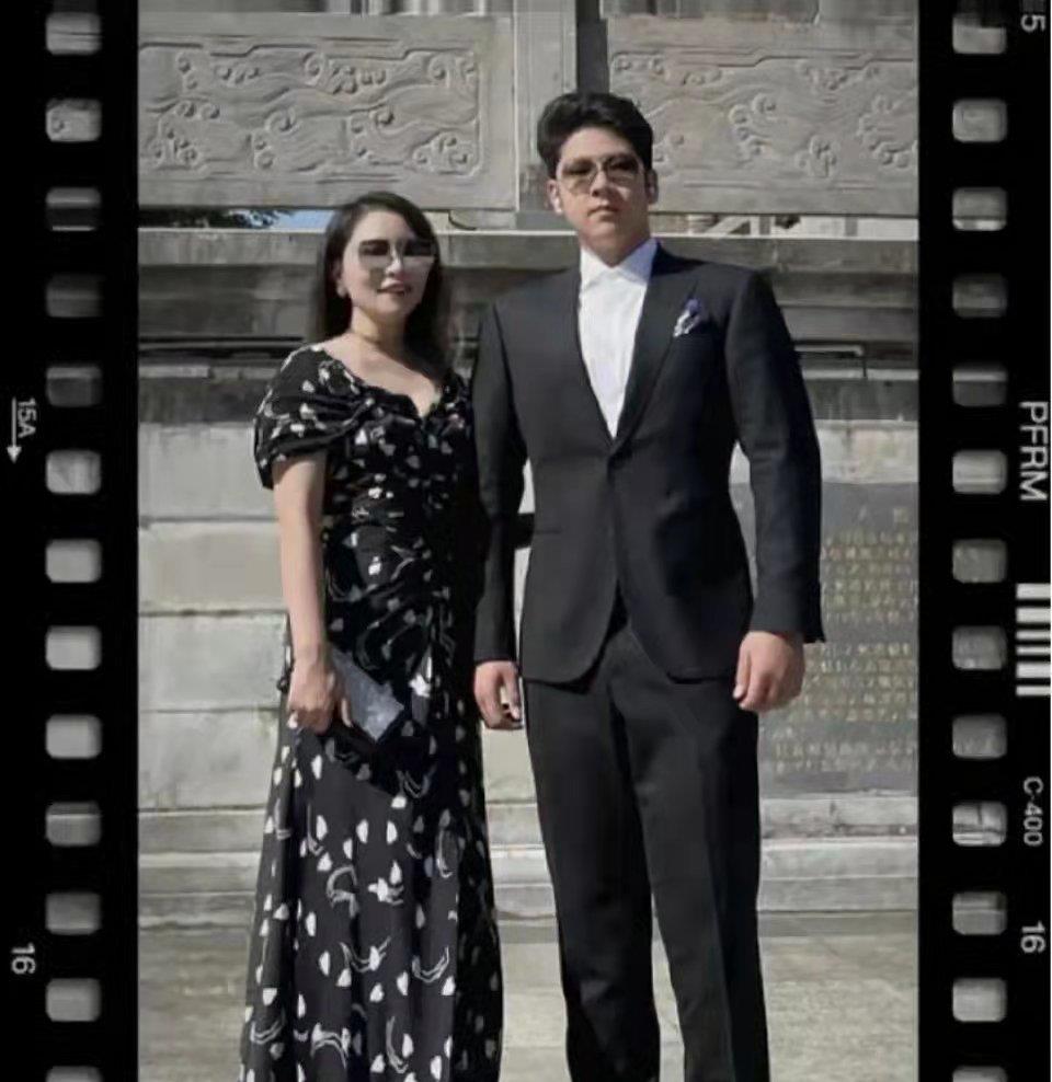 郭涛|《爸爸去哪儿》播出八年，石头身高超过妈妈，直逼郭涛