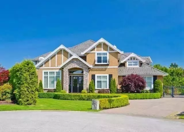 别墅与草坪，美翻了~