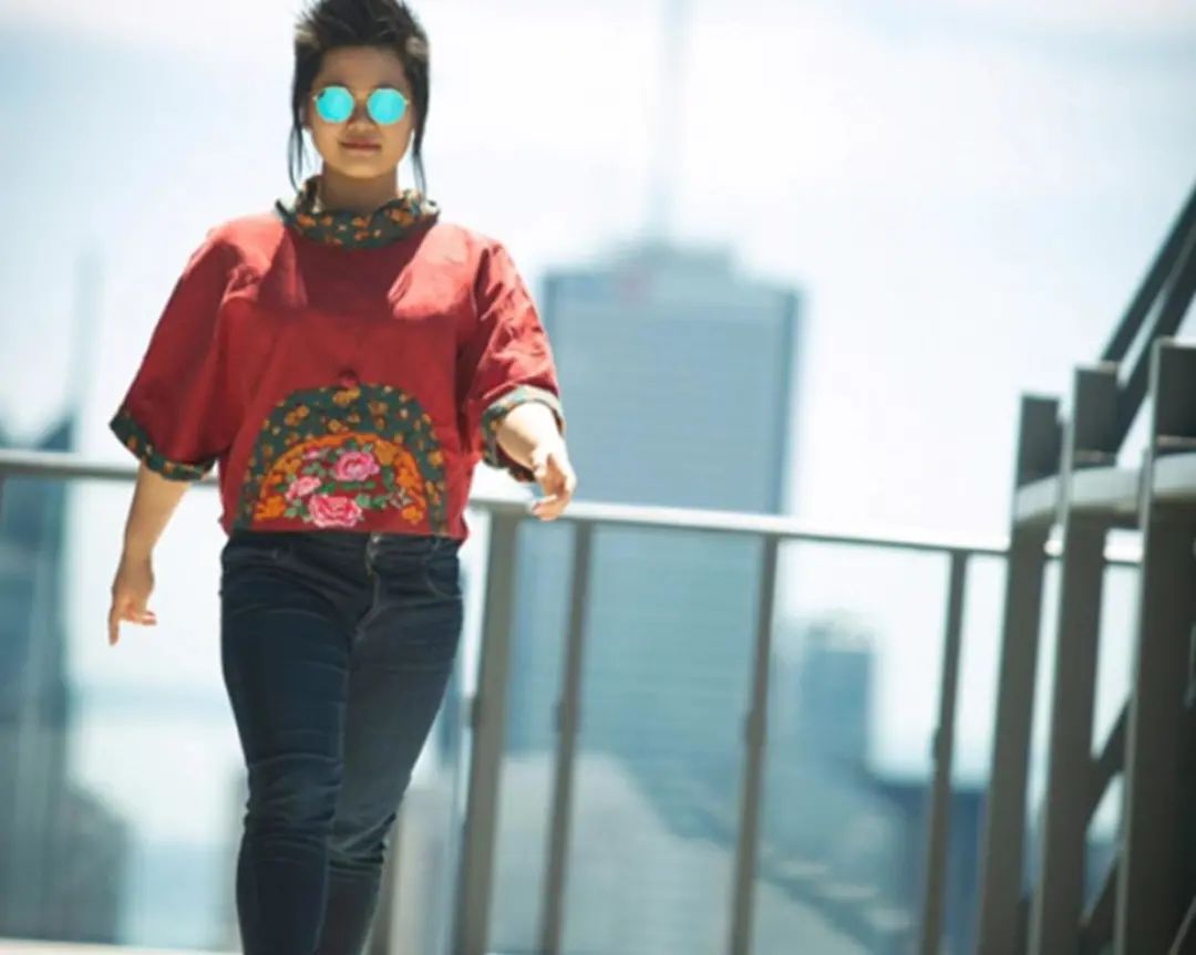 毕福剑|“毕老爷”强势回归！对赵本山弟子出手阔绰，出手就是2沓钞票