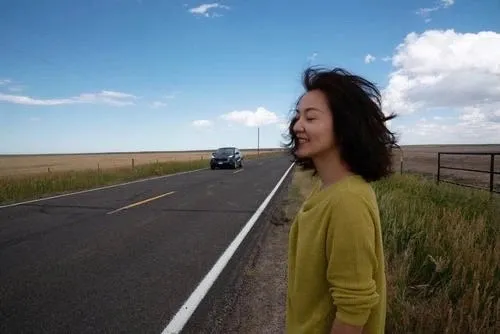 阿雅|20年后，和周迅做闺蜜的她翻身了？