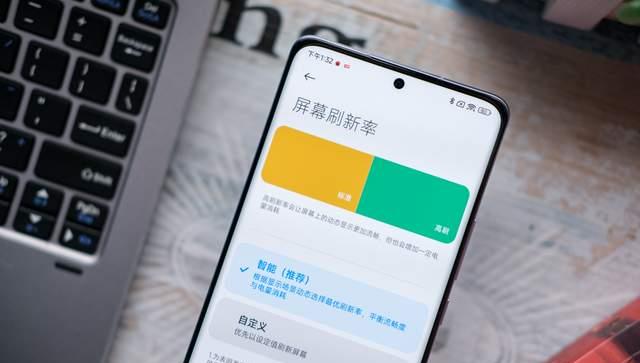 小米科技|小米12和小米12 Pro详细对比,两款手机差距到底有多大?