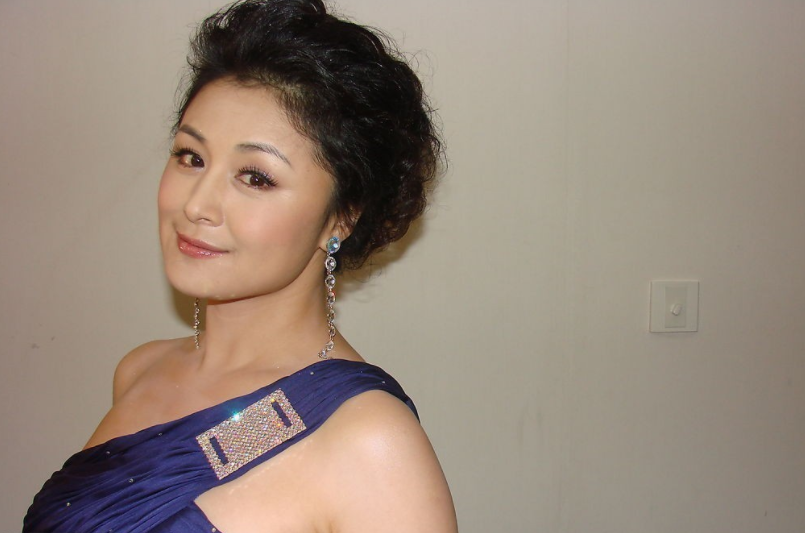 谢大脚|此人将出演谢大脚，已现身片场试戏，网友评论一针见血