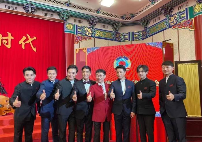 刘德华|易烊千玺请到了刘德华和自己合唱《奇迹》的主题曲？其实另有内幕