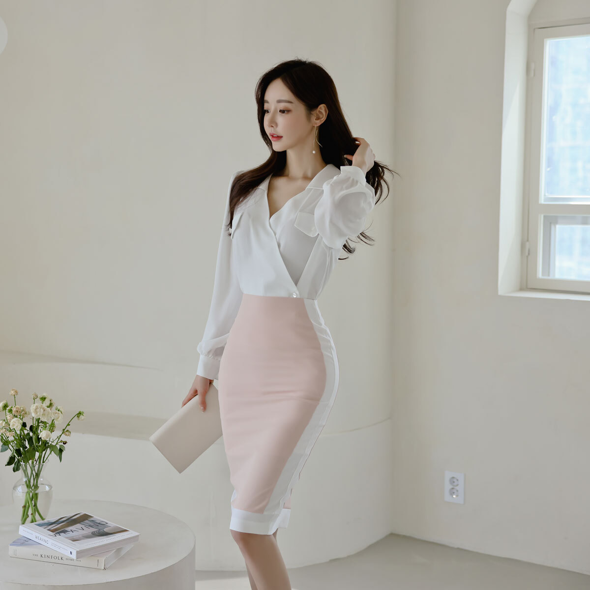 美图美景欣赏|热门时尚女装搭配，2021最新孙允珠时尚写真, 都市情迷花径粉瓷柔美包臀裙