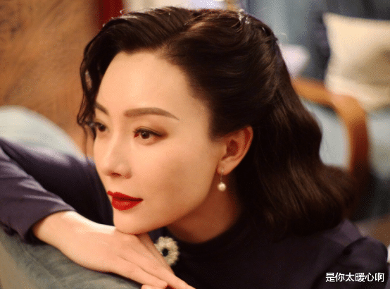 陈数|年级越大越有韵味,陈数的美经得起时间考验,一颦一笑都太迷人