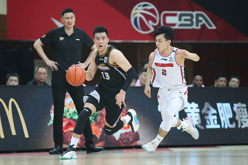 广东男篮|7分2篮板！1米78后卫成广东奇兵，生死时刻再立功，打破离队传闻