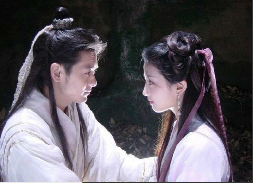 刘亦菲|神似刘亦菲！谋女郎刘浩存古装造型出炉，粉色桃花裙仿若王语嫣