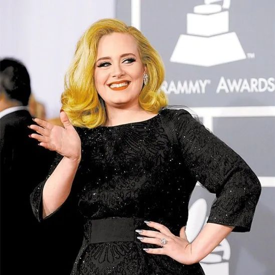 金泫雅 娱乐圈最油腻天后,暴瘦90斤却被狂喷:又土又丑,还有点病态?