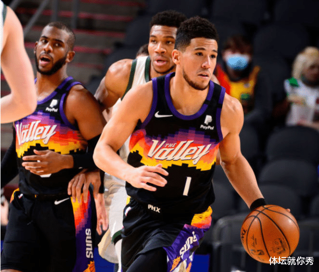 安东尼·戴维斯|狂轰30分!浓眉篮下通吃,庄神找到感觉,保罗2分3失误,布克5中1