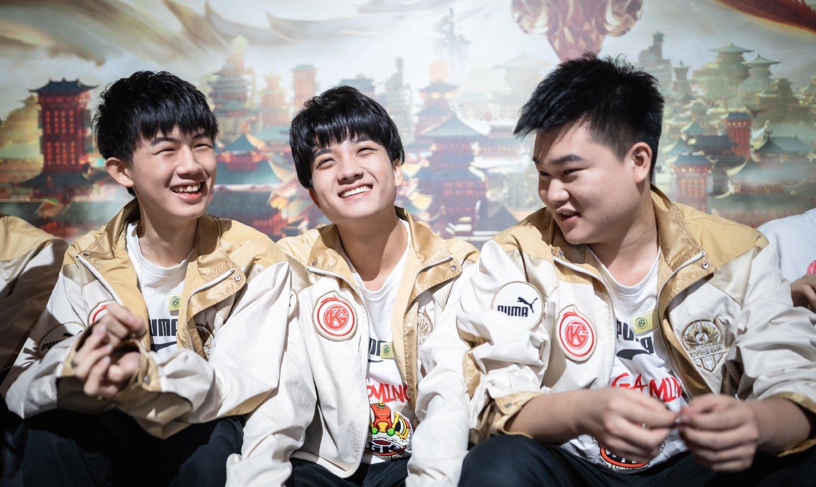 魔王樊|战胜狼队之后，GK超越eStar成S组榜首，小鲁班抢龙再现KPL经典！