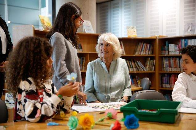 英国|卡米拉又获新任命！心里倍儿美，高调穿皮草亮相