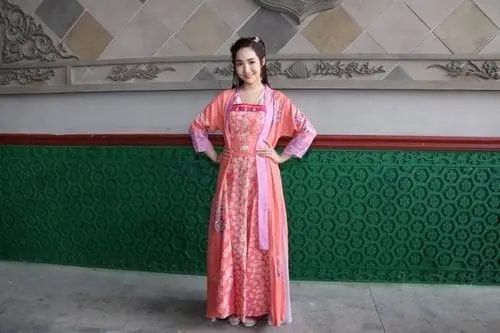 朴敏英|“男神收割机”朴敏英：曾与李敏镐因戏生情，却被曝“整容”黑料