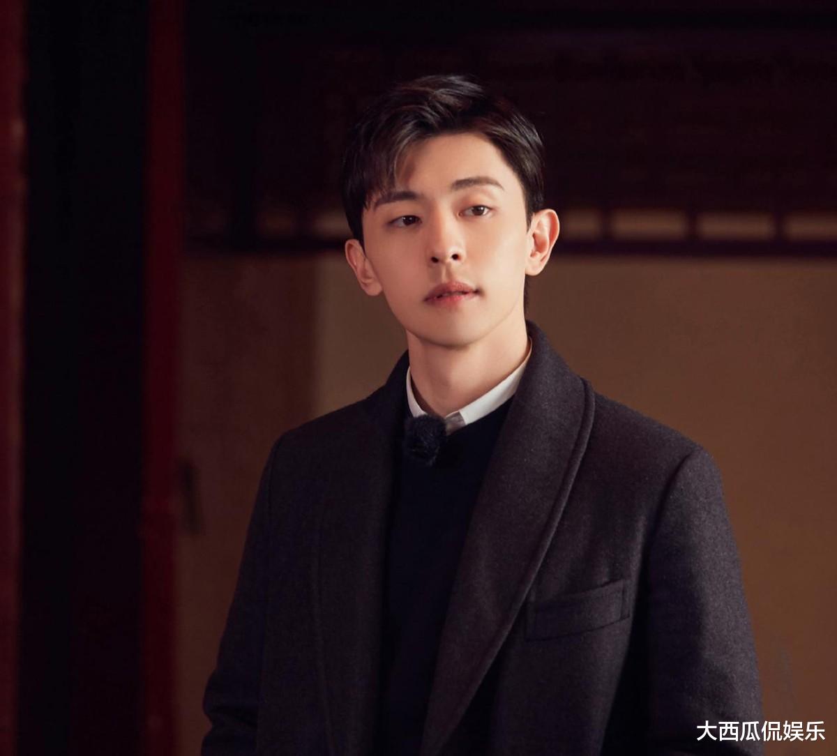 明星素颜|继《香蜜》后，邓伦再迎新剧，女主人气不输杨紫，阵容想不火都难