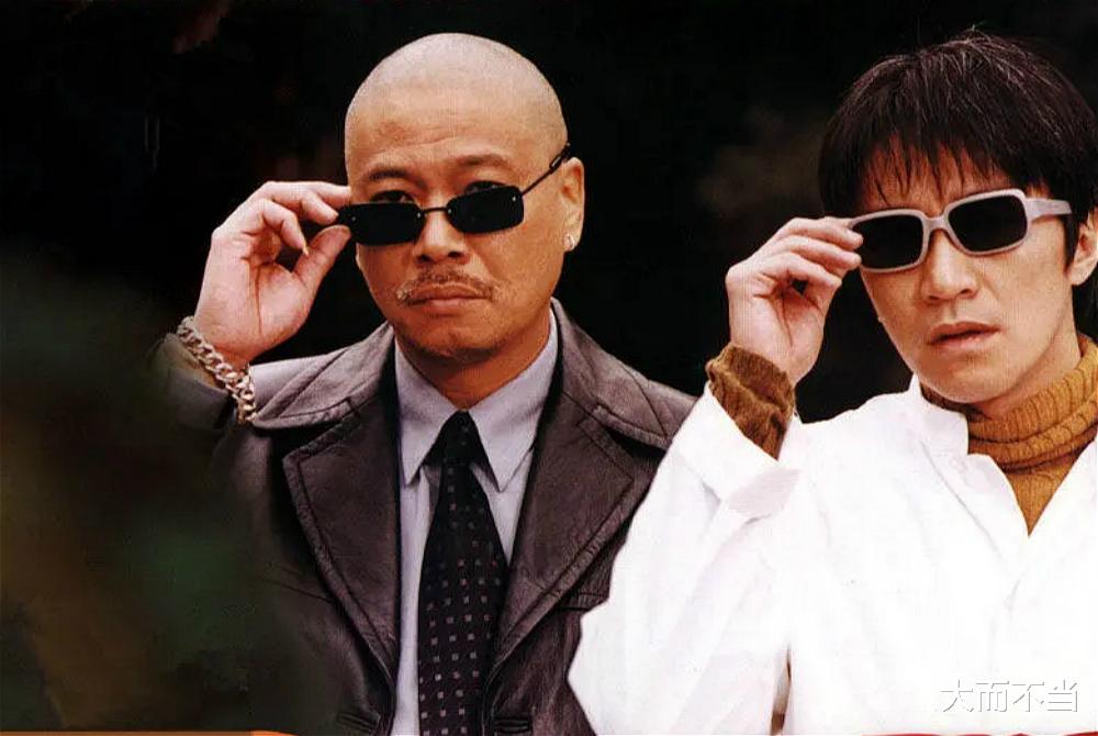 周星驰|吴孟达周星驰的13张合影：只有在达哥身边，周星驰才笑得那么开心