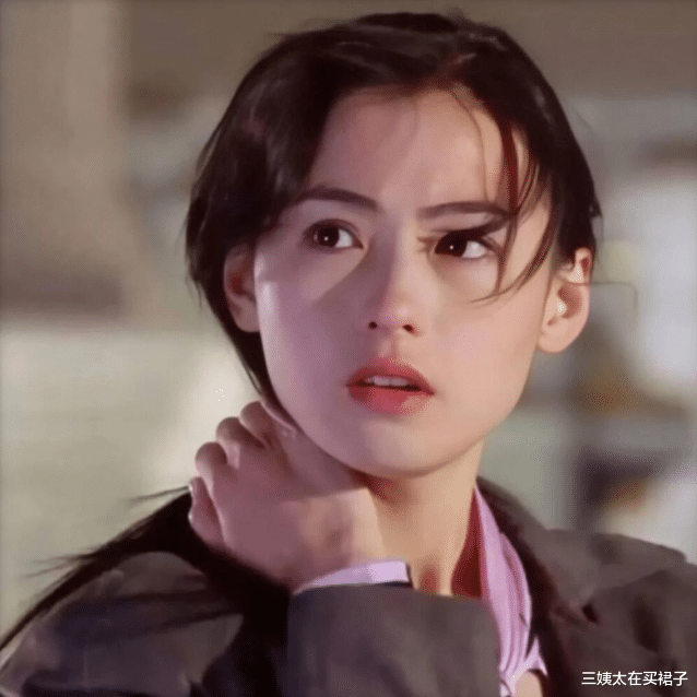 三姨太在买裙子|娱乐圈，8个惹人争议的未知谜团