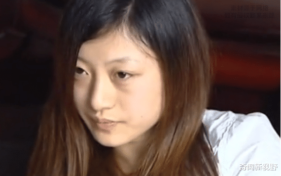 90后妻子为追求有钱人生活,不惜抛夫弃子,父亲大怒:断绝关系!