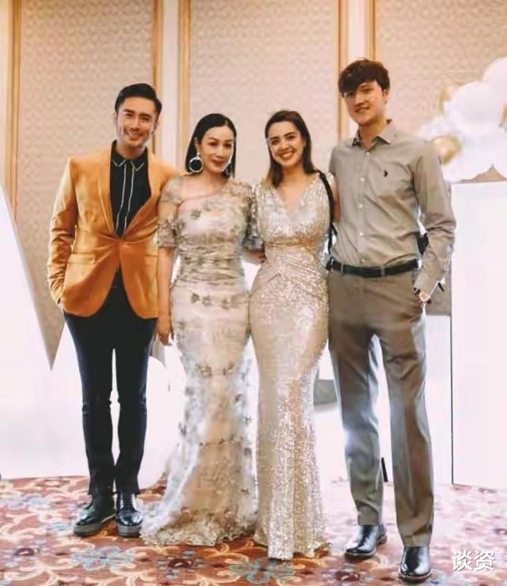 钟丽缇|钟丽缇23岁长女获选美亚军，颜值风采均不及妈妈当年，还是考拉最像母亲