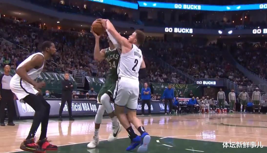 篮网队|惨烈！篮网83-86雄鹿，王猛曝内情，欧文引热议，谁注意杜兰特举动