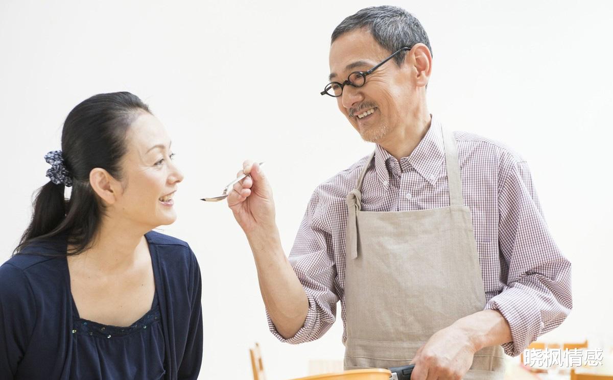 晓枫情感|中年夫妻离婚后，谁更放不下对方？这三个人说了心里话