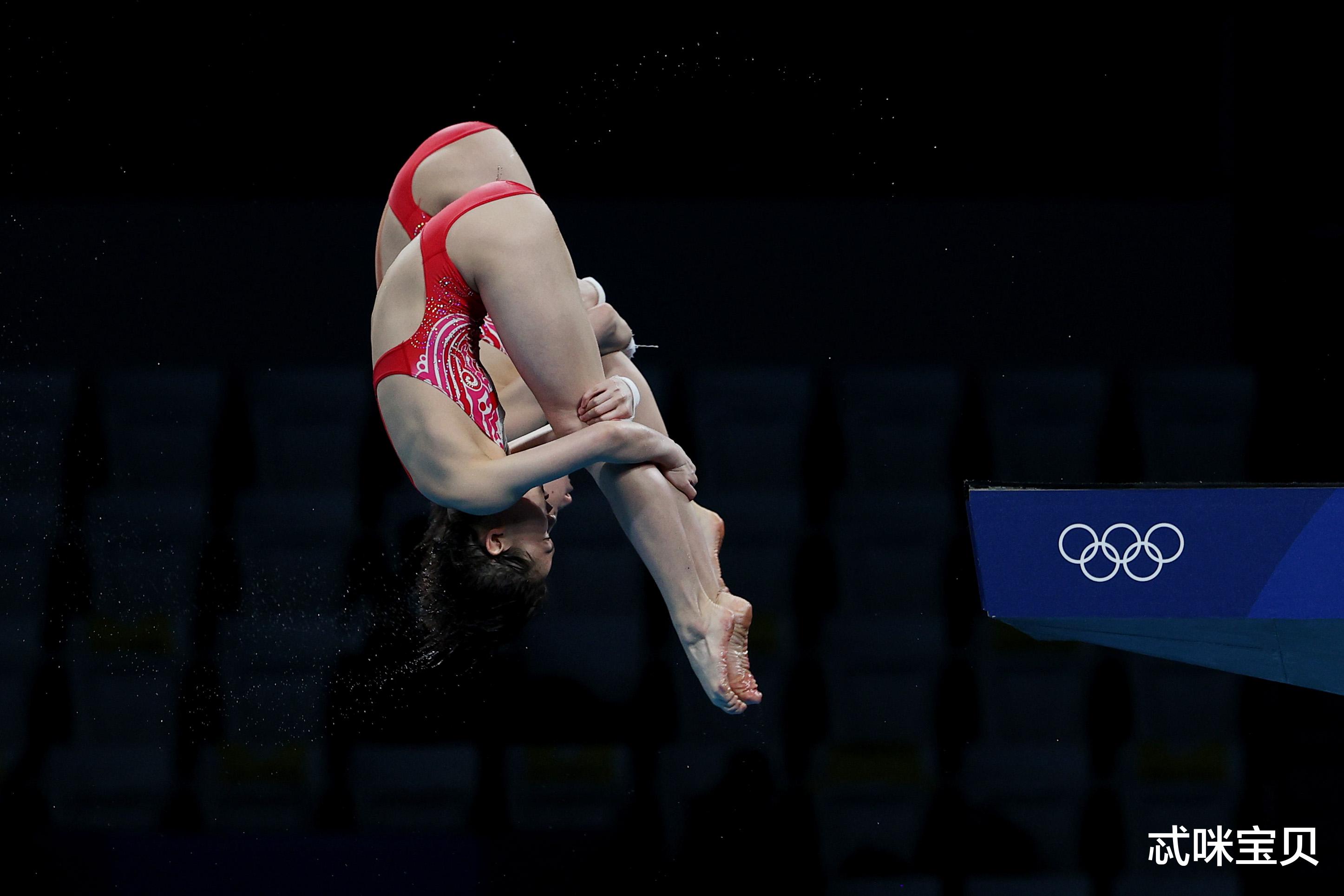 忒咪宝贝|15岁跳水冠军火了，“一跳成名”的成功背后，是父母做对了3件事