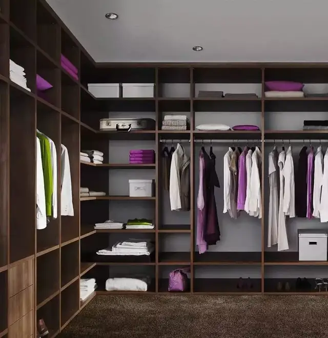 卧室衣柜怎么选择?做嵌入衣柜、独立衣柜还是直接做个衣帽间?