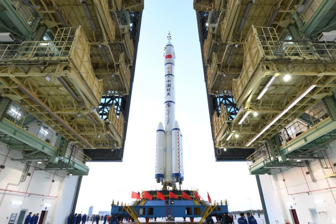 翟志刚 神舟十三号去空间站花6.5小时，神舟十二号返回时为何要28.5小时