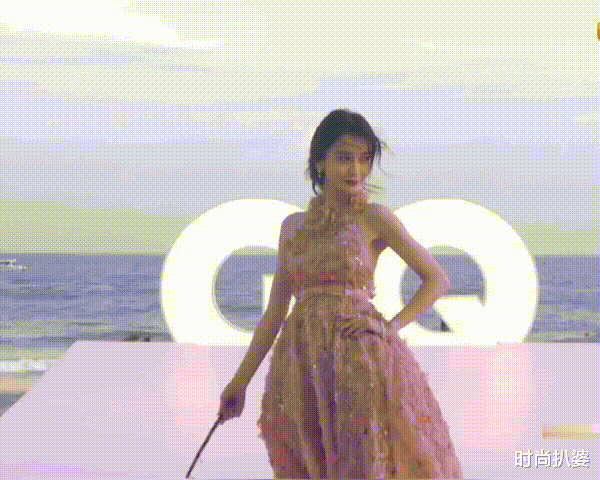 吴佩慈|GQ盛典，baby解锁第100套高定，热巴当花仙子网友却在催她长肉？