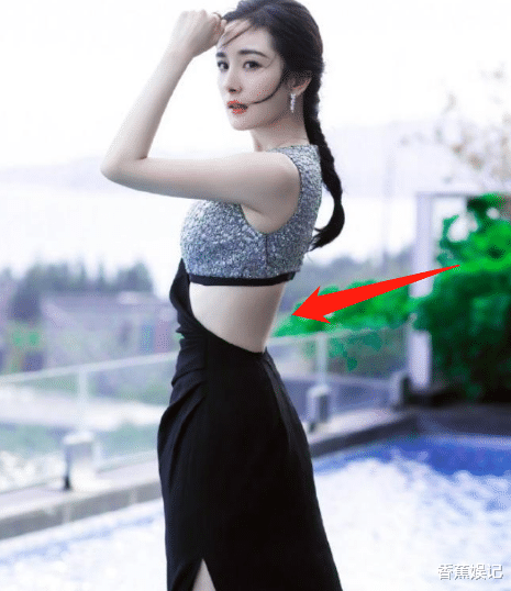 杨幂|杨幂跟风秀好身材，最后却只能道歉，网友调侃：身材太好也烦恼