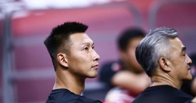 嘟小薯 广东队五大内线！阿联、苏伟神勇不在，徐昕至今未亮相