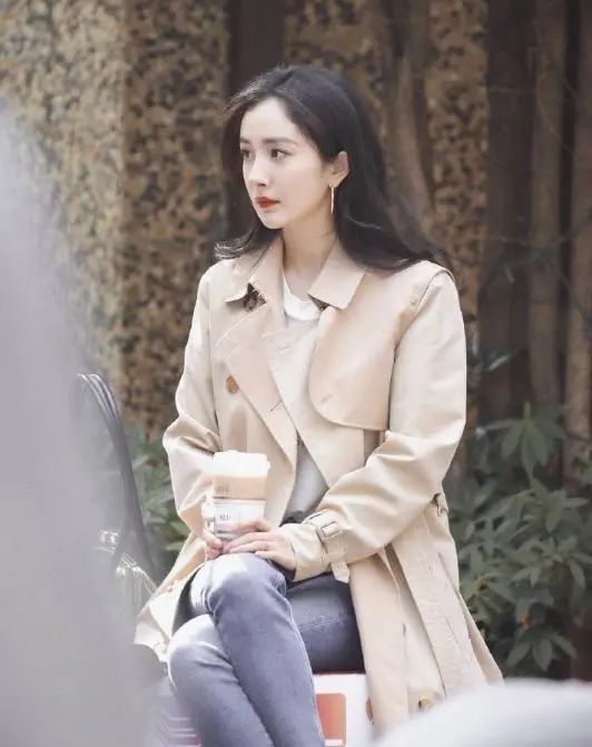 杨幂|疑被嫌弃？与杨幂演吻戏后，小鲜肉狂擦嘴，场面尴尬！