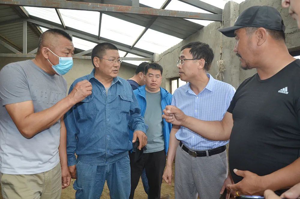 草原地图 盘活草场资源 创新经营模式 “巧化”牧民债务数百万元