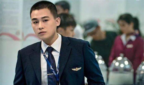 白举纲|恭喜！白举纲宣布婚讯，13届快男前三甲，感情生活大不同