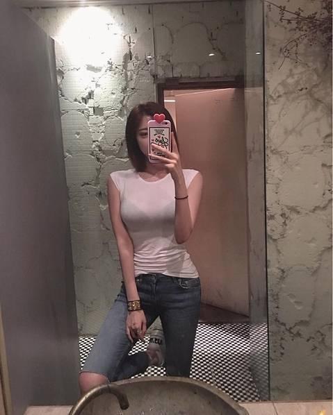 女主播|比乔碧萝还过分，央视爆料女主播的秘密，连聊天都不是真人？