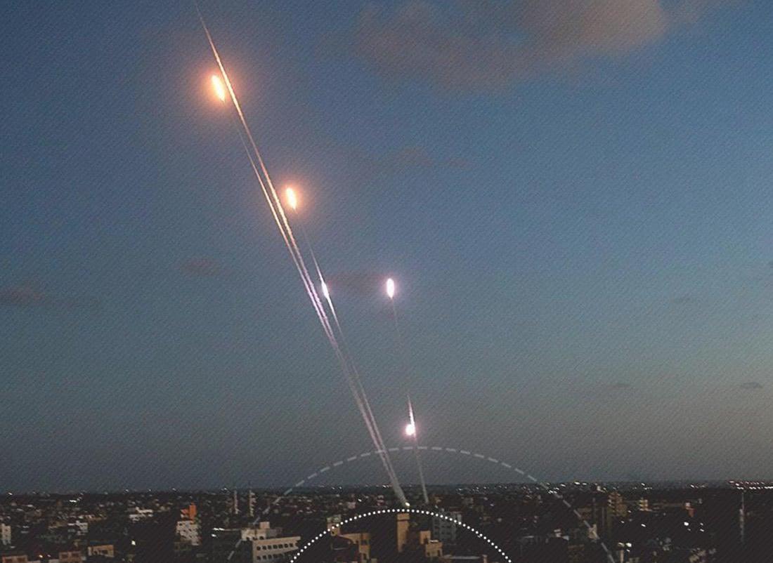 不宣而戰！150枚火箭彈夜襲以色列，“鐵穹”防禦系統全力攔截-圖2
