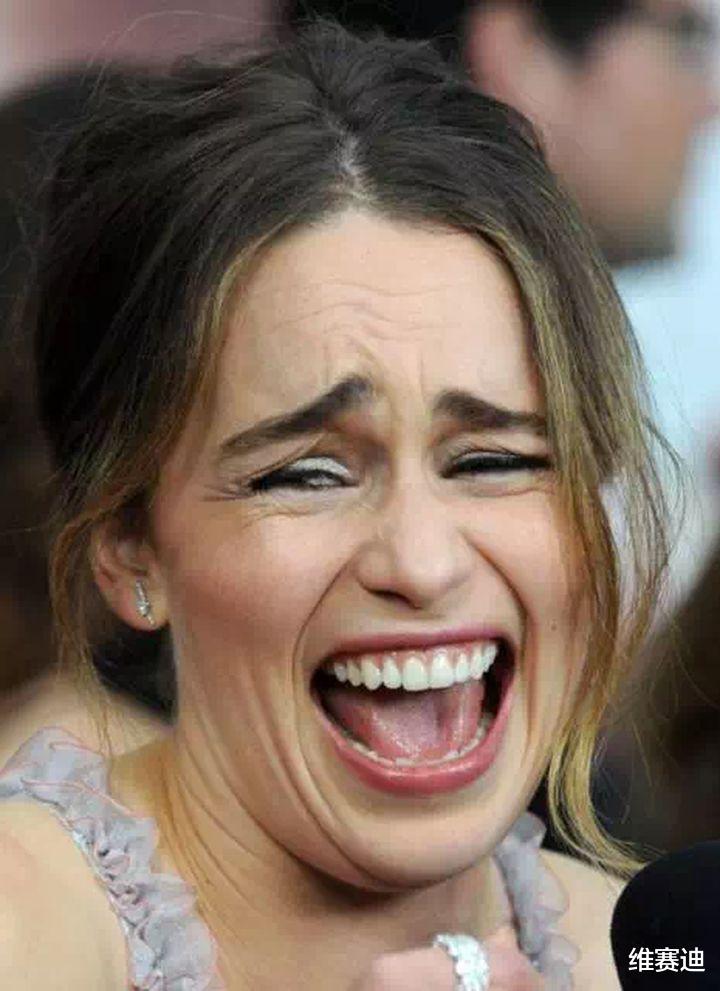 陈羽凡|外貌被吐槽像表情包，演技差到被群嘲，“龙妈”为何依然讨喜？