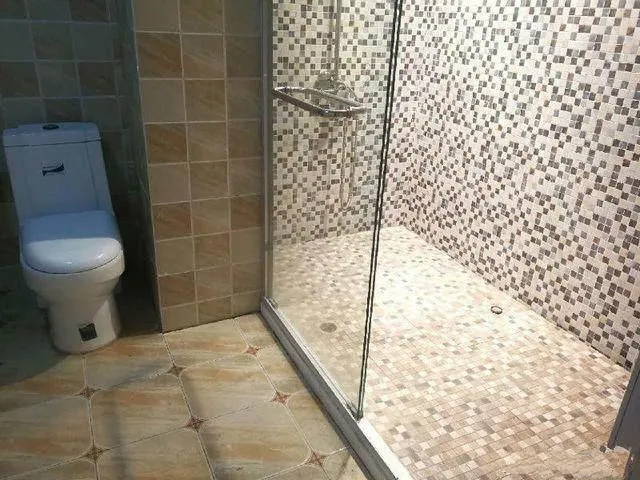 |老婆拿我第二套新房当儿戏!花20多万装修成这个鬼样子!怎么住