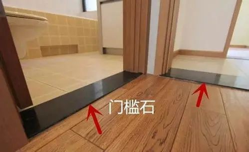 聪明人家里卫生间门槛石都这样设计，太实用了，懊悔我家才发现
