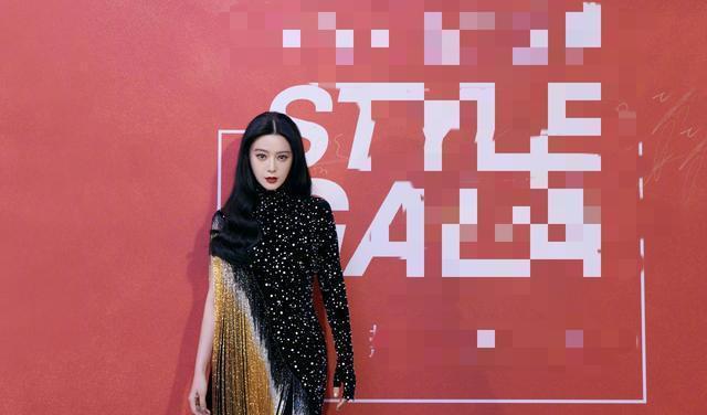 范冰冰|39岁范冰冰现状落魄？外套仅仅5百，仍用李晨最爱的公仔手机壳