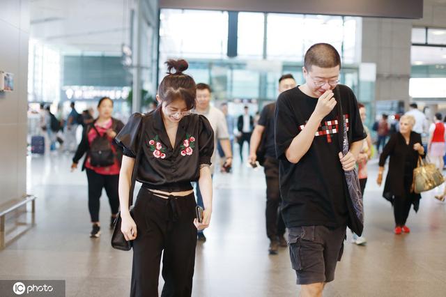 福布斯|李诞疑似离婚 曾坦言不知是否会和女孩走完一辈子