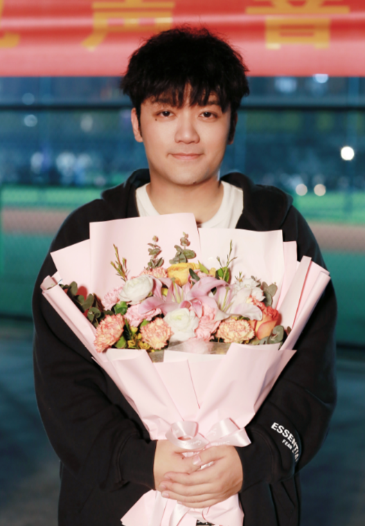 家有儿女|《家有儿女》过去16年，张一山分手，鼠标变帅，但他永远离开了