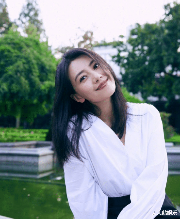 阿娇|7位“清纯玉女”的混乱情史